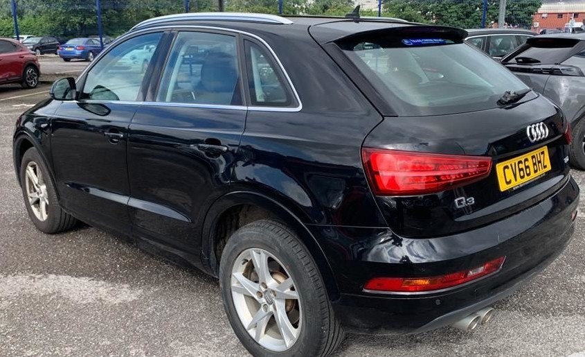 Audi Q3 2.0 Tdi Se Tech Pack Nav 35 Tax 62 Mp CV66BHZ Black #6