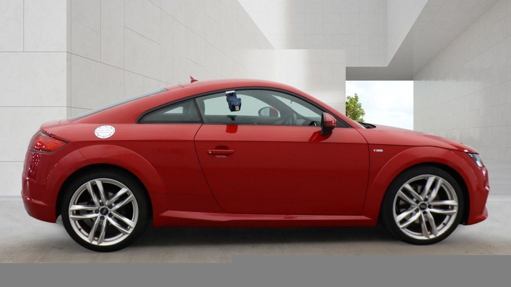 Audi TT 2.0 Tdi Ultra S Line 1 Owner 35 Tax 62 Red #5