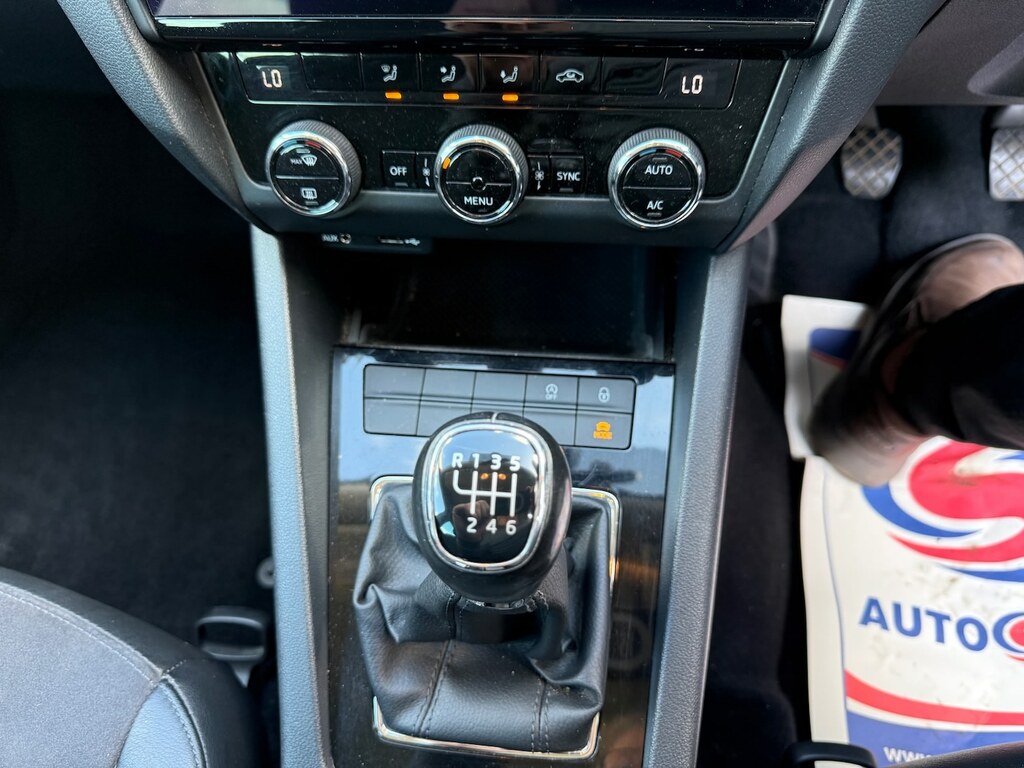 Skoda Octavia 2.0 Vrs Tdi 181 Bhp Blue #21
