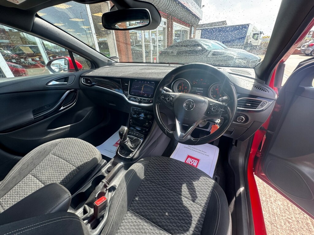 Vauxhall Astra 1.6 Cdti 16V 136 Sri Nav 10 Services 72 M Red #3
