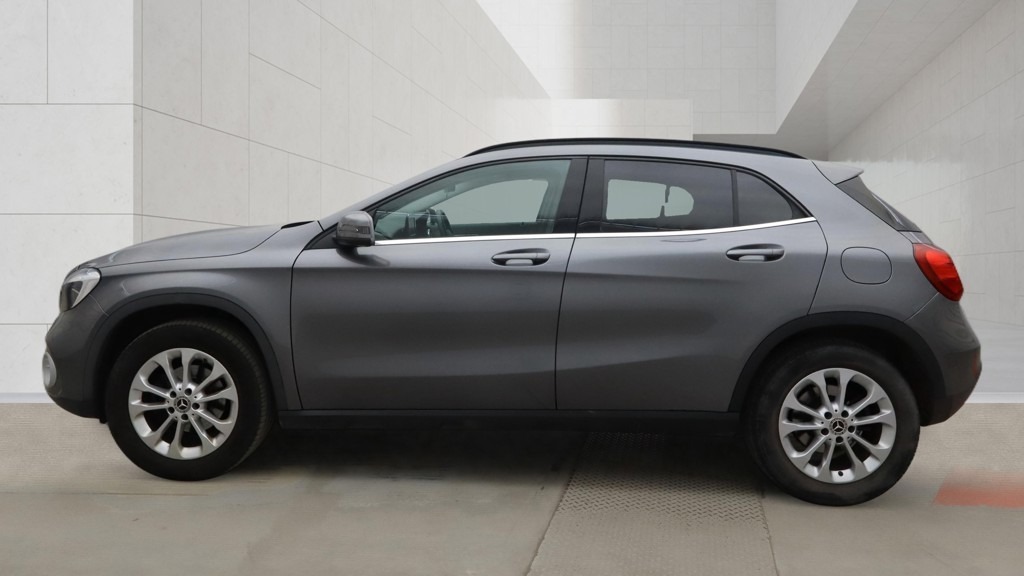 Mercedes-Benz GLA Class Gla 200 Se Executive Leather Camera Ule Grey #6