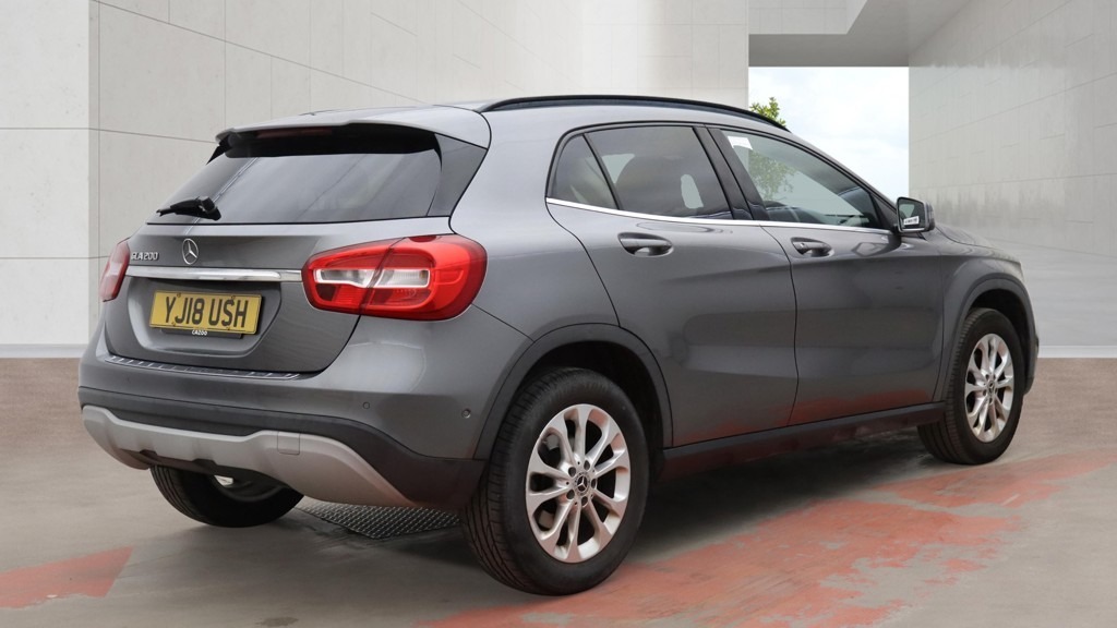 Mercedes-Benz GLA Class Gla 200 Se Executive Leather Camera Ule Grey #4