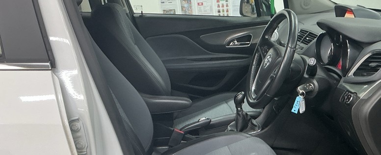 Vauxhall Mokka 1.4T Tech Line Red #9