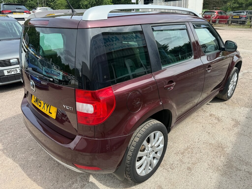 Skoda Yeti 2.0 Tdi Cr Se L Red #5
