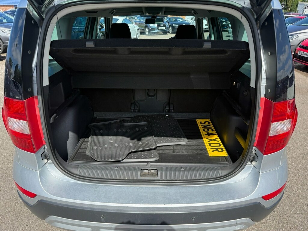 Skoda Yeti 2.0 Tdi Cr Se Red #10