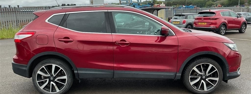 Nissan Qashqai 1.5 Dci Tekna Panroof Nav 20 Tax Ulez Red #6