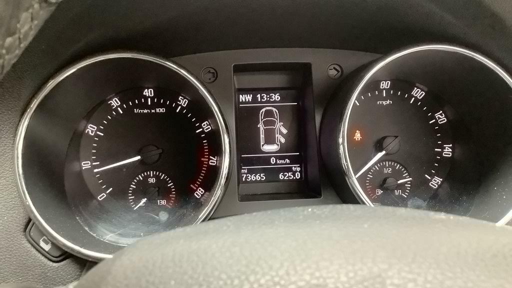Skoda Yeti Suv 1.2 Tsi Se 201717 Silver #12