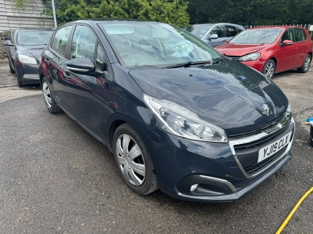 Peugeot 208 1.5 Bluehdi Active Grey