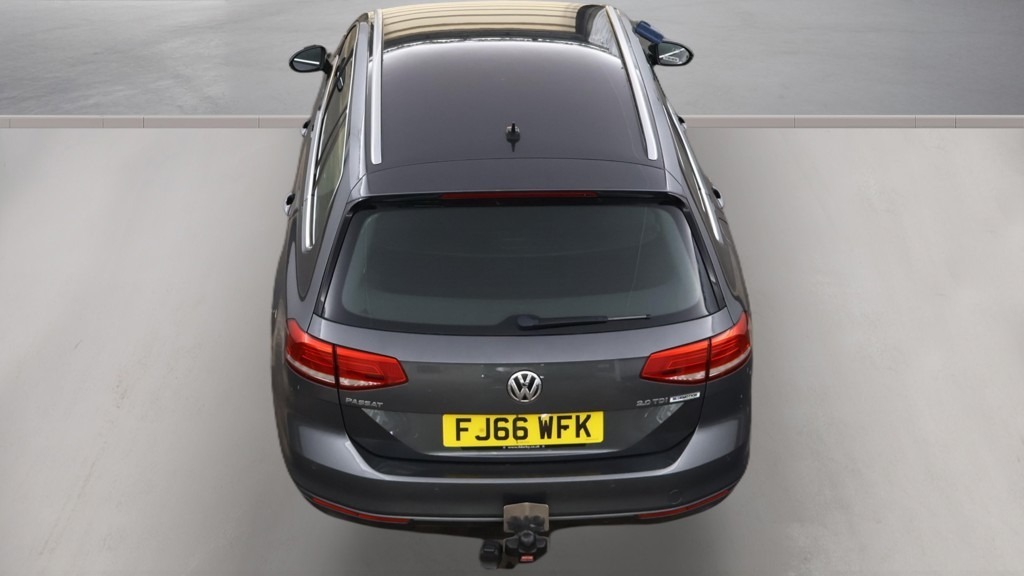 Volkswagen Passat  White #9