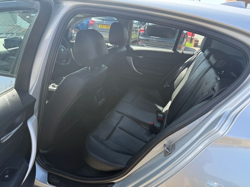 BMW 1 Series Hatchback Silver #18