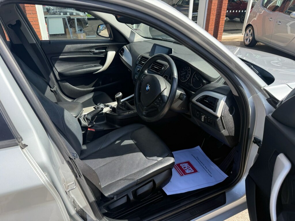 BMW 1 Series Hatchback Silver #13