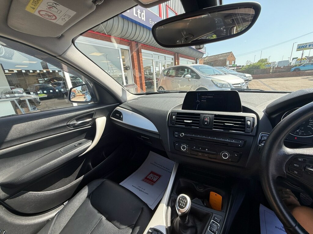 BMW 1 Series Hatchback Silver #27