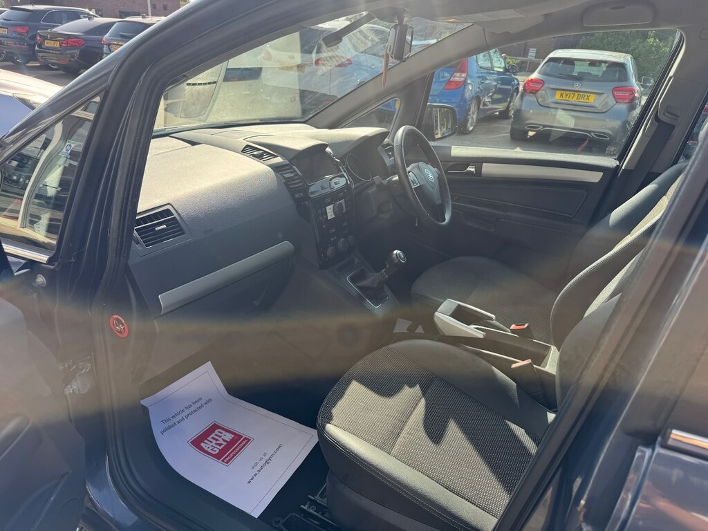 Vauxhall Zafira 1.9 Cdti Active Plus Red #14