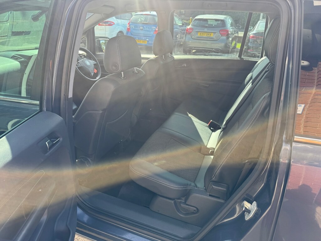Vauxhall Zafira 1.9 Cdti Active Plus Red #18