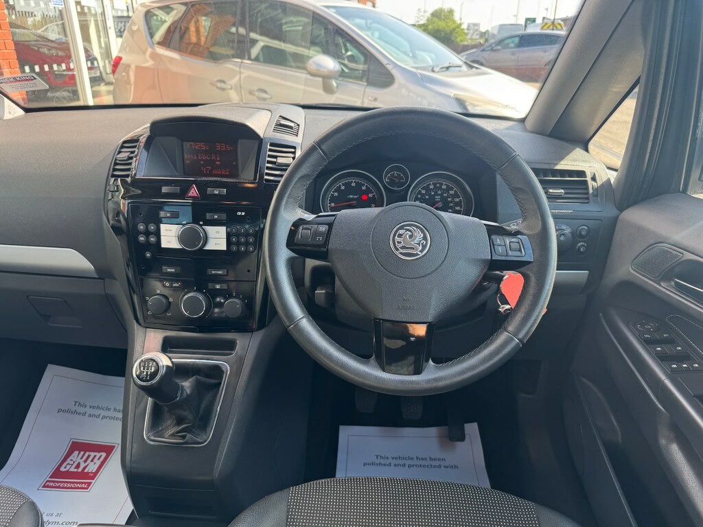 Vauxhall Zafira 1.9 Cdti Active Plus Red #21