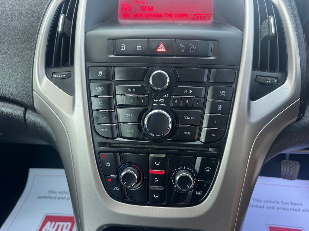 Vauxhall Astra Hatchback Silver #23