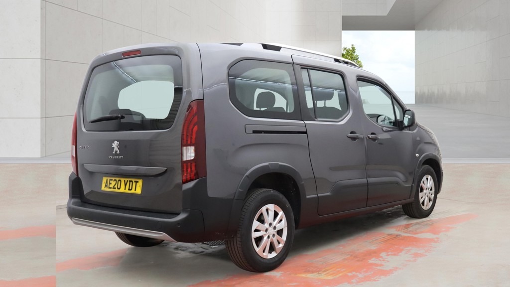 Peugeot Rifter 1.5 Bluehdi 130 Allure 7 Seats Eat8 Grey #4
