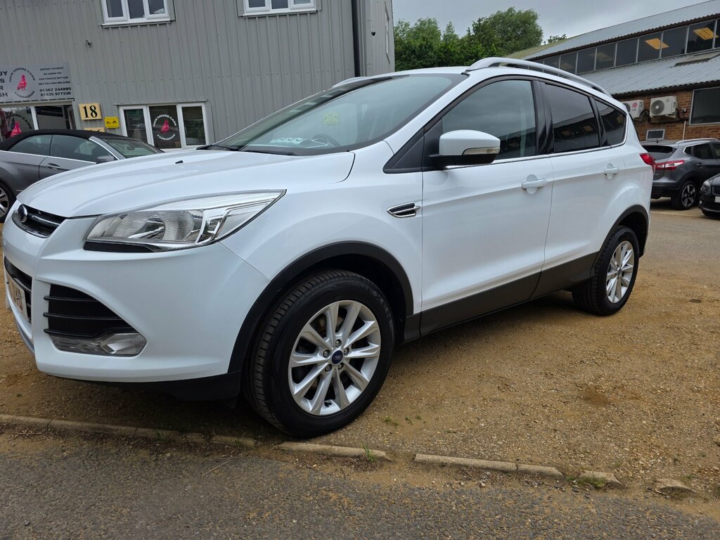 Ford Kuga 2.0 Tdci Titanium Suv 2Wd Euro 6 WM15DYD White #2