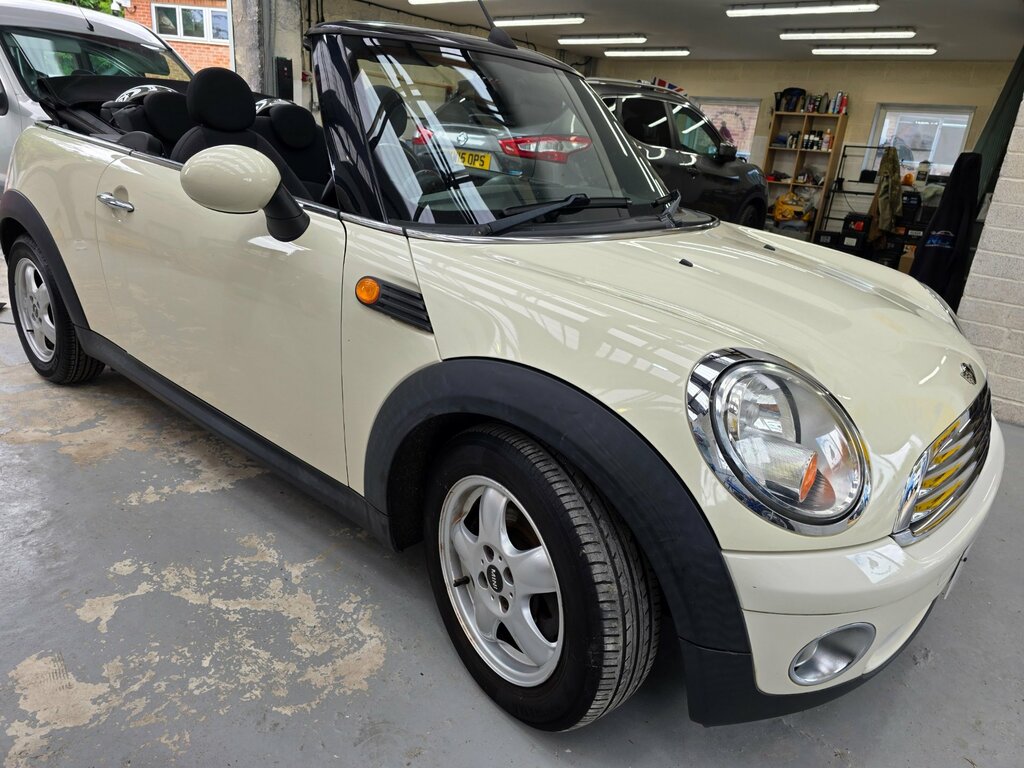Mini Convertible 1.6 Cooper Yellow #7