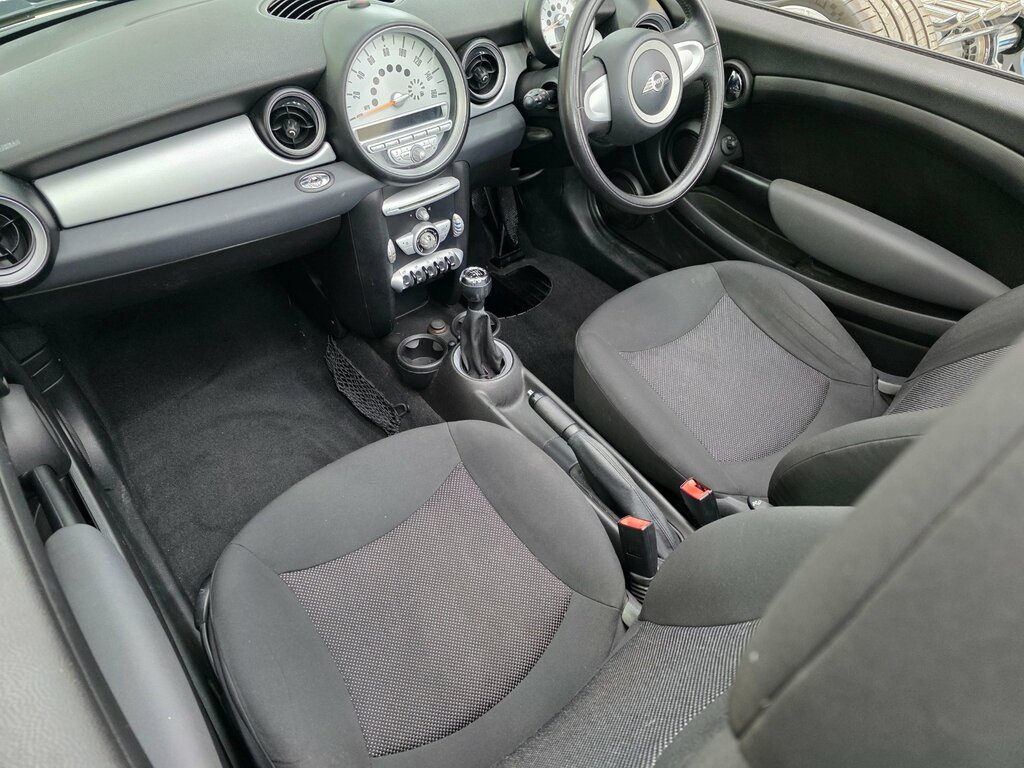 Mini Convertible 1.6 Cooper Yellow #18