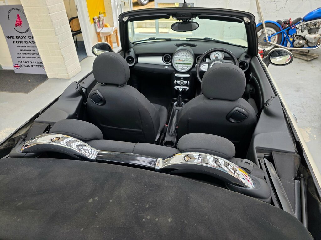 Mini Convertible 1.6 Cooper Yellow #10