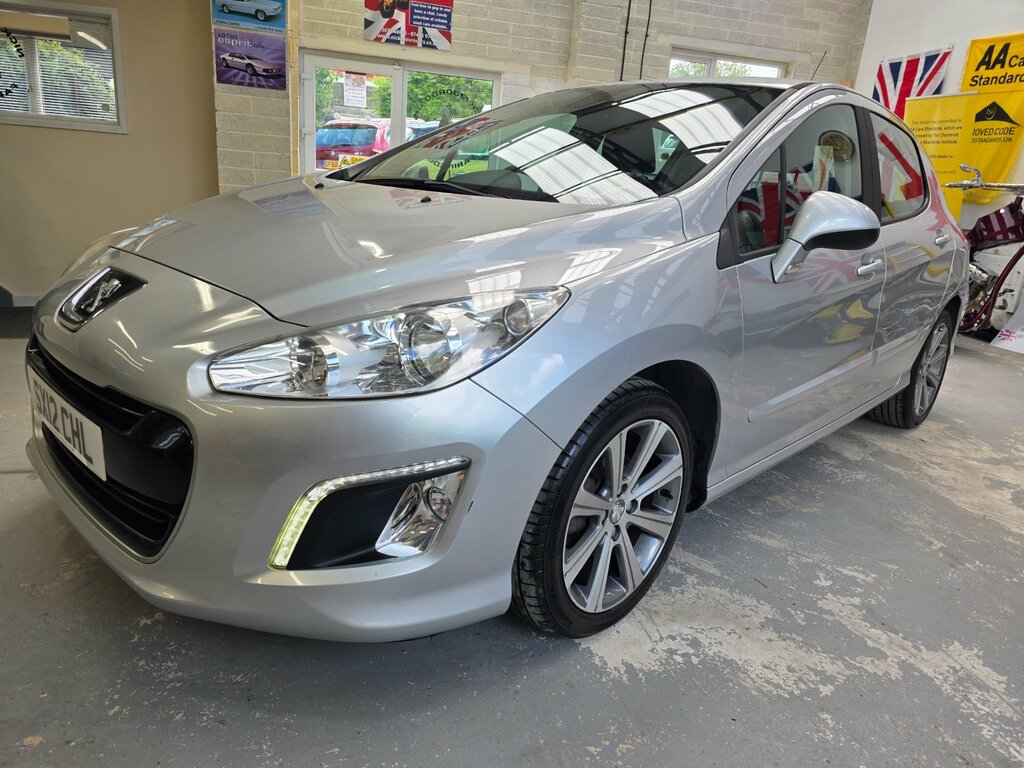 Peugeot 308 Hatchback Hdi Access 2012 Silver #9