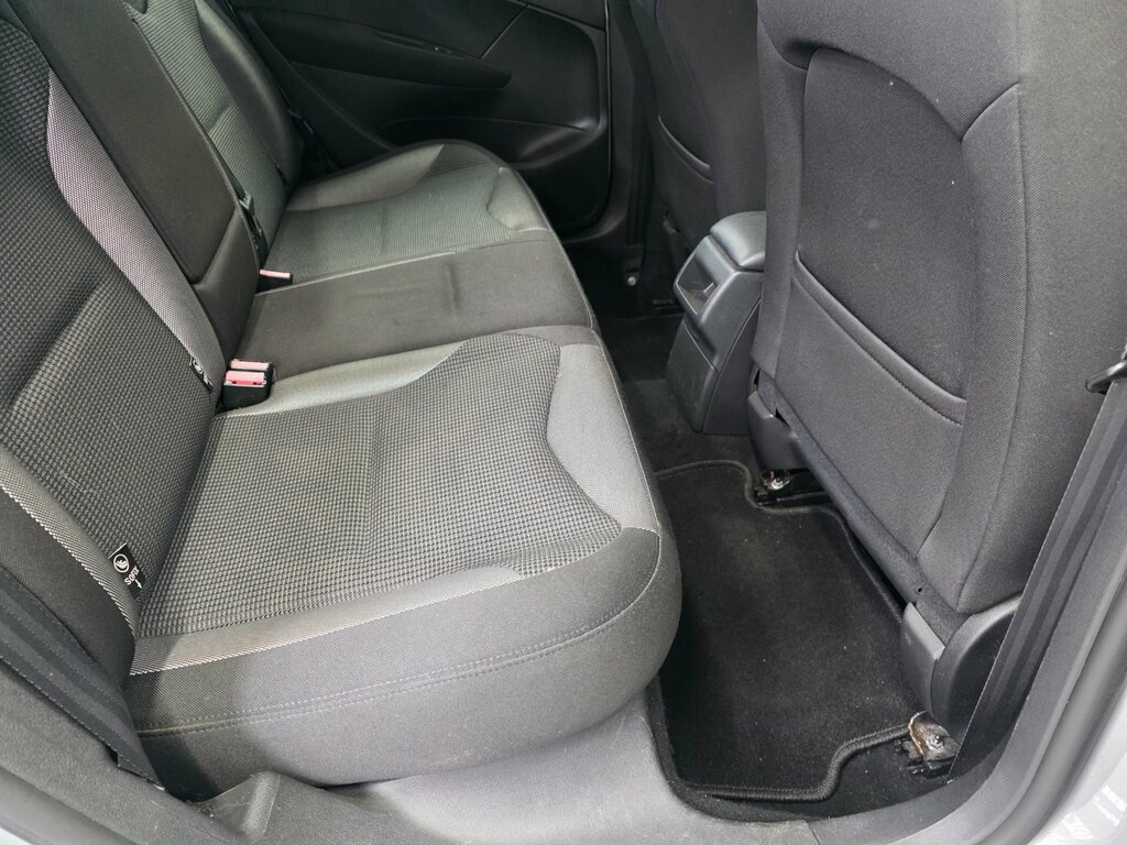 Peugeot 308 Hatchback Hdi Access 2012 Silver #17