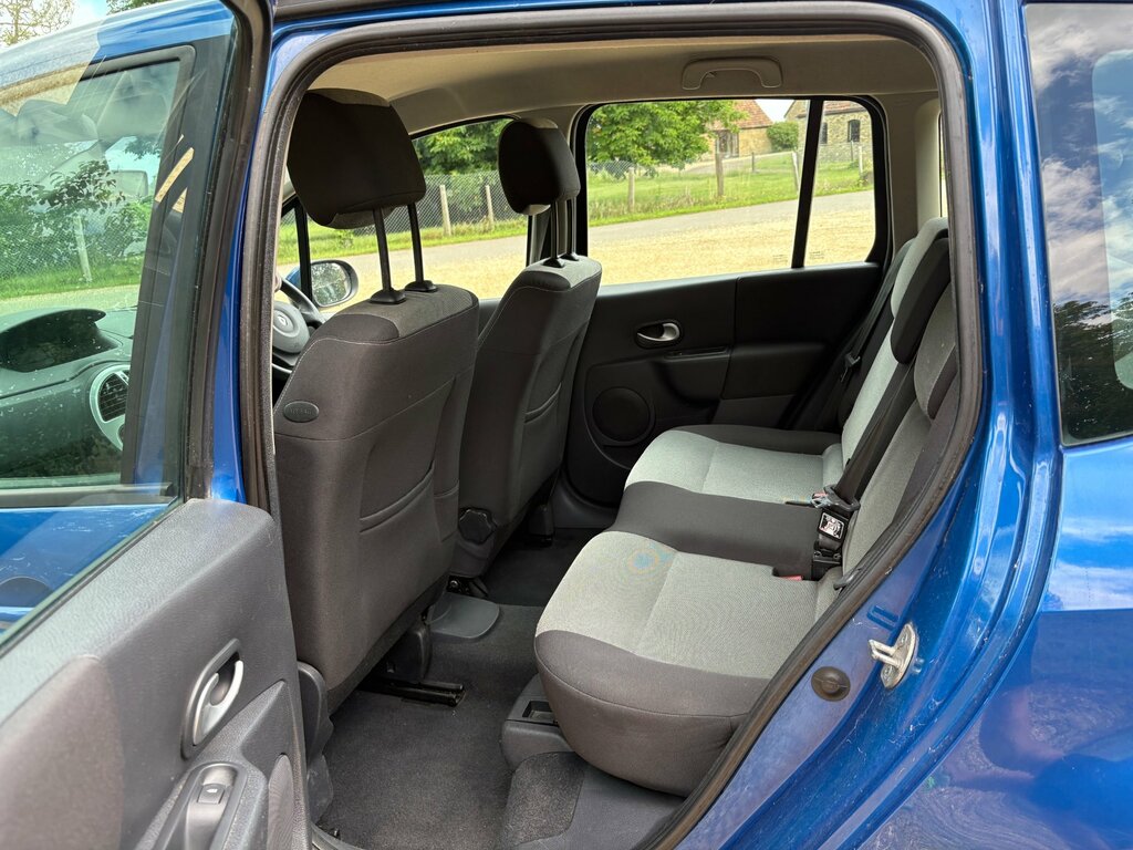 Renault Grand Modus Dynamique Purple #10