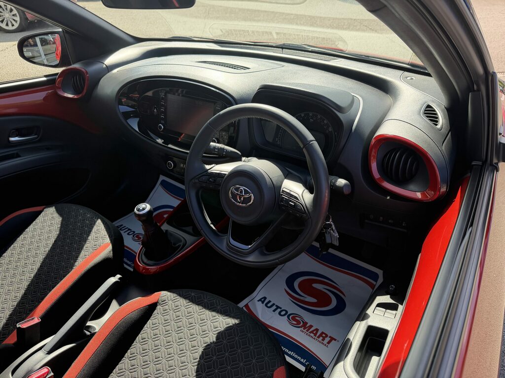 Toyota Aygo X Petrol Red #6