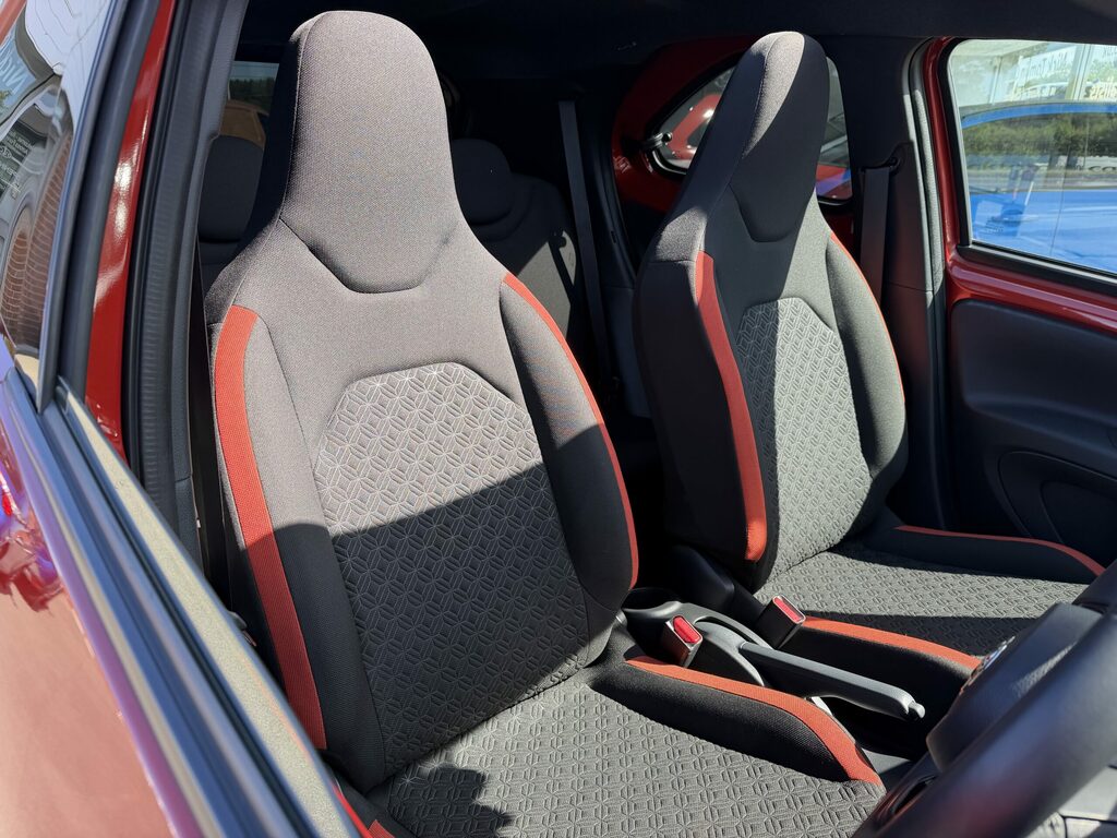 Toyota Aygo X Petrol Red #5