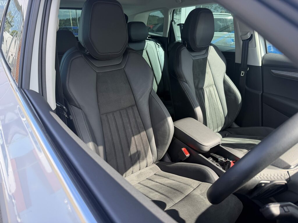 Skoda Karoq Diesel White #6