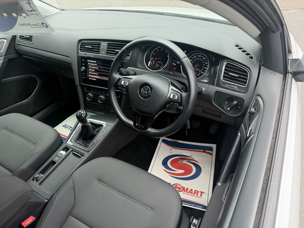 Volkswagen Golf Petrol DK18XKZ White #6