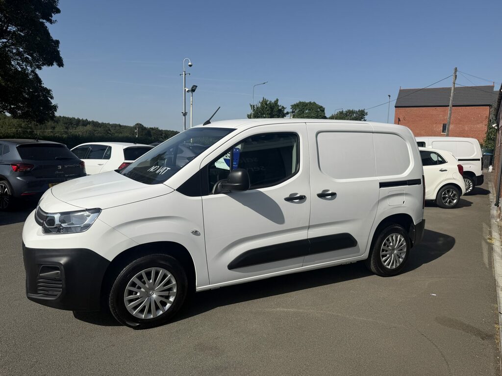 Citroen Berlingo Diesel White #3