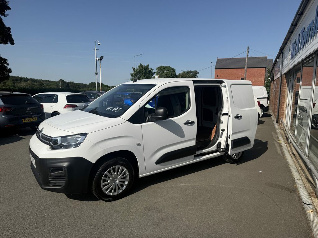 Citroen Berlingo Diesel White #4