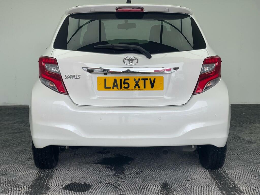 Toyota Yaris 1.33 Dual Vvt-i Icon Plus Multidrive S Euro 5 LA15XTV White #5