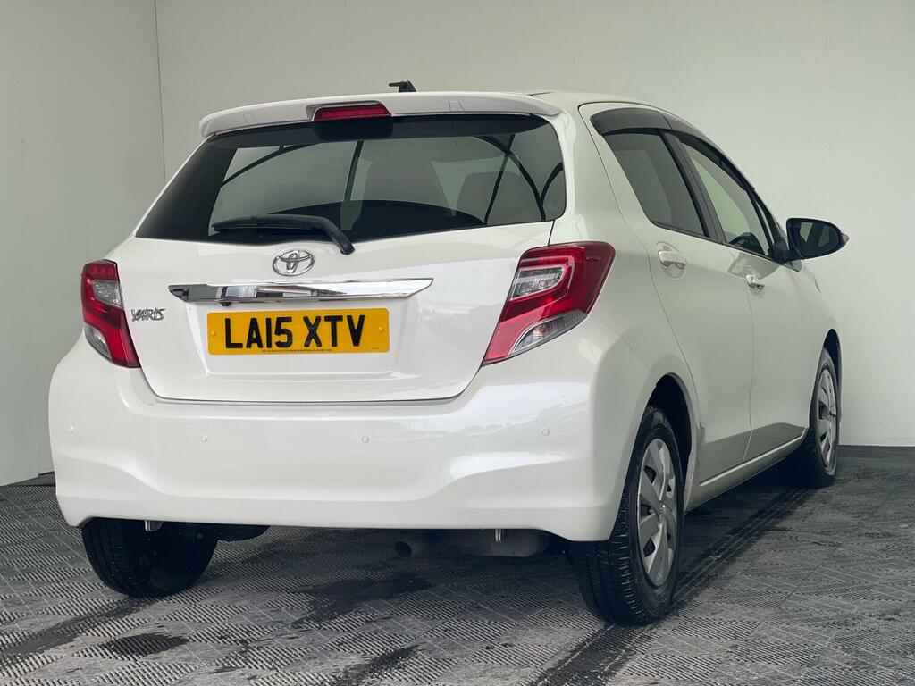 Toyota Yaris 1.33 Dual Vvt-i Icon Plus Multidrive S Euro 5 LA15XTV White #6