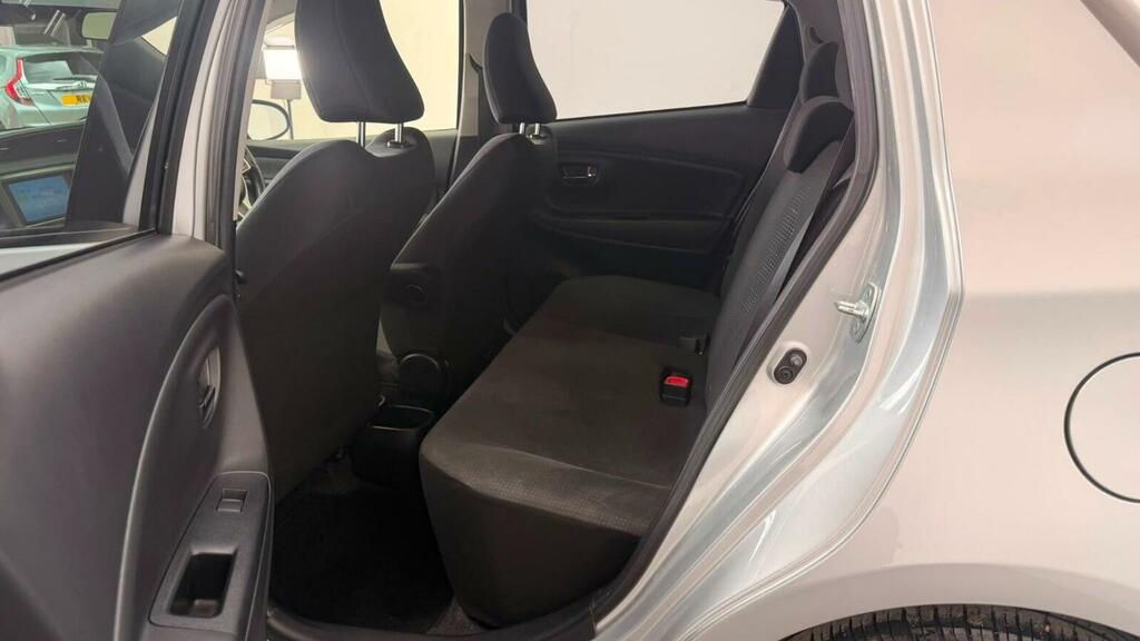 Toyota Yaris Excel White #17