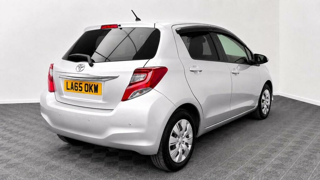 Toyota Yaris Excel White #11