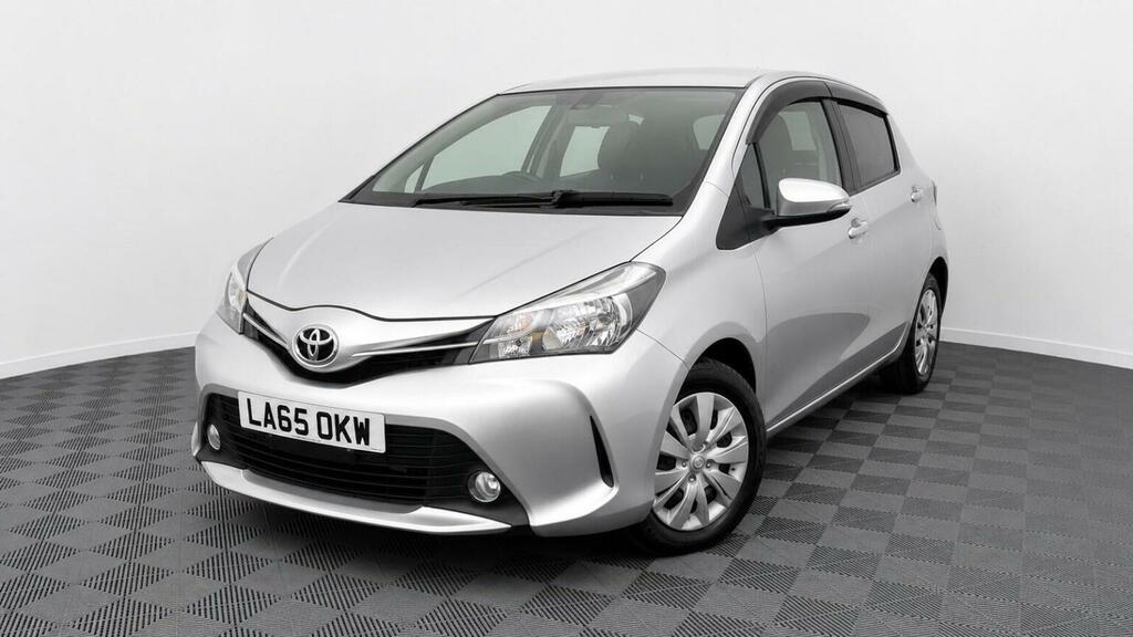 Toyota Yaris 1.33 Dual Vvt-i Icon Multidrive S Euro 6 Silver #3