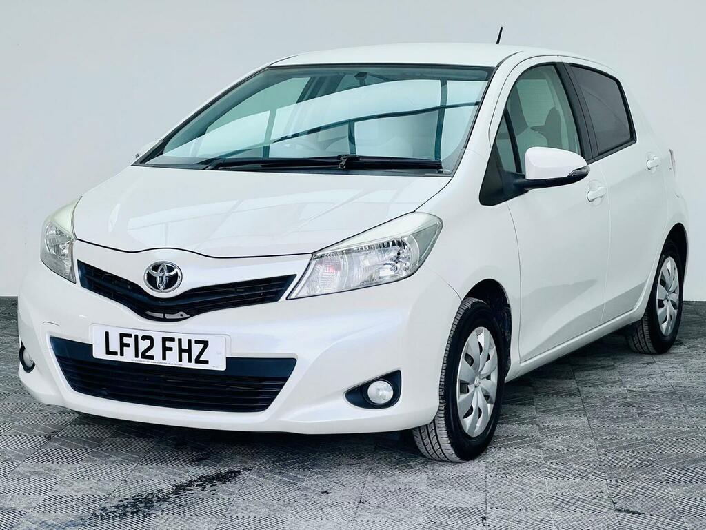 Toyota Yaris 1.33 Dual Vvt-i Tr Multidrive S Euro 5 White #3