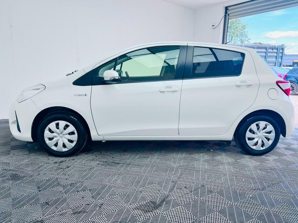Toyota Yaris 1.5 Vvt-h Icon Tech E-cvt Euro 6 Ss White #5