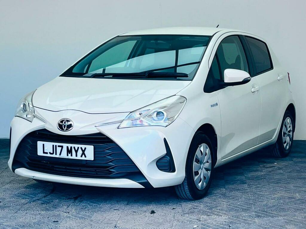 Toyota Yaris 1.5 Vvt-h Icon Tech E-cvt Euro 6 Ss White #3