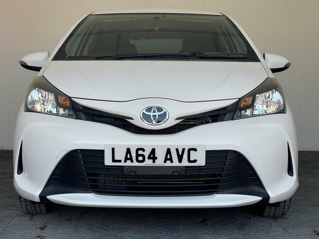 Toyota Yaris 1.33 Dual Vvt-i Icon Multidrive S Euro 6 White #2