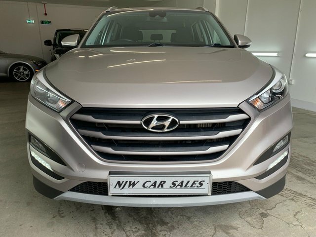 Hyundai Tucson 2.0 Crdi Blue Drive White #2