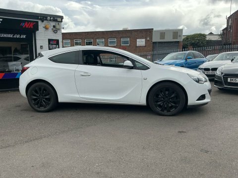 Vauxhall Astra GTC Sri Cdti S White