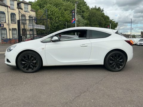Vauxhall Astra GTC Sri Cdti S White #4