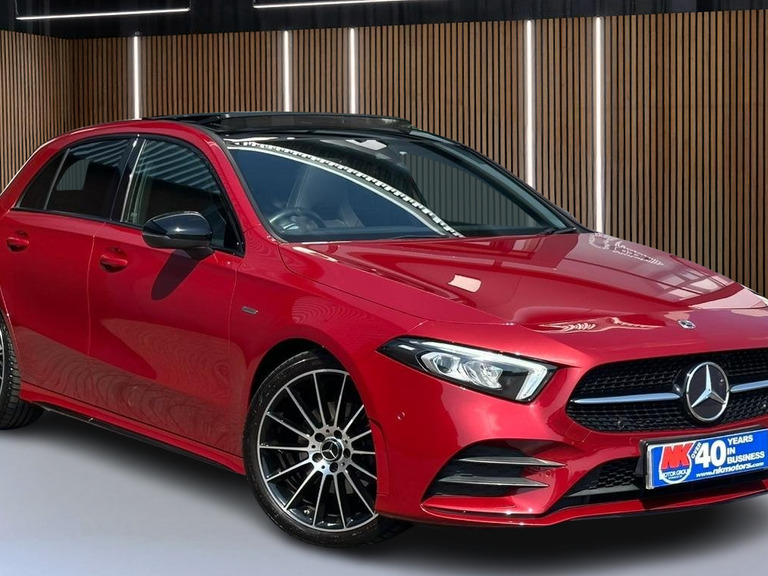 Mercedes-Benz A Class A200 Exclusive Edition FH70KHA Red