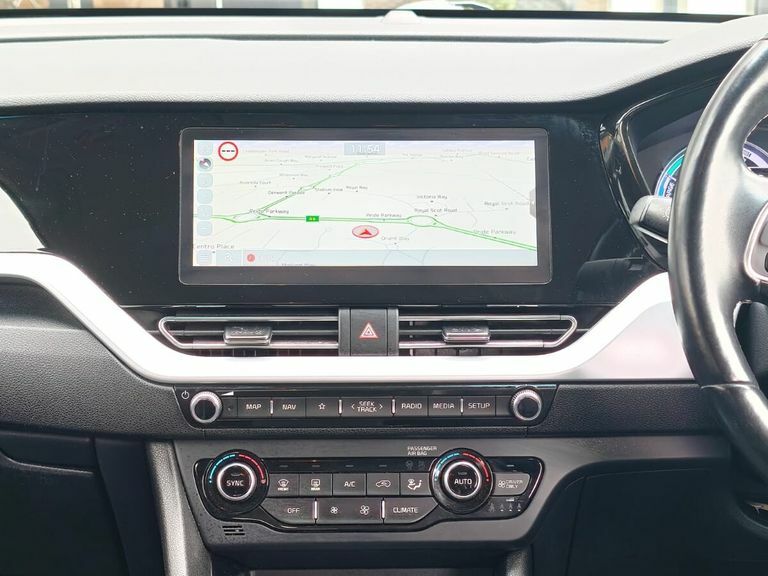 Kia Niro 2 White #14