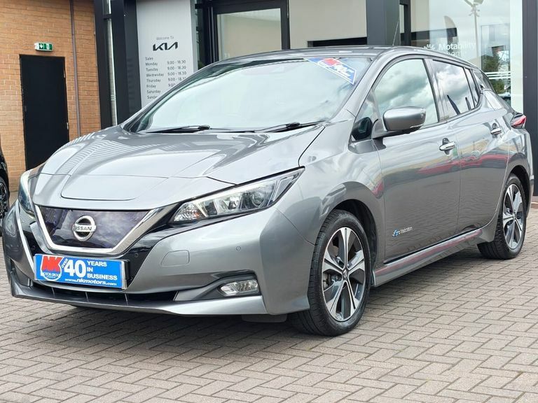 Nissan Leaf 110Kw N-connecta 40Kwh Grey #4