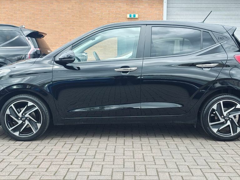 Hyundai I10 1.2 79 Premium Nav Black #5